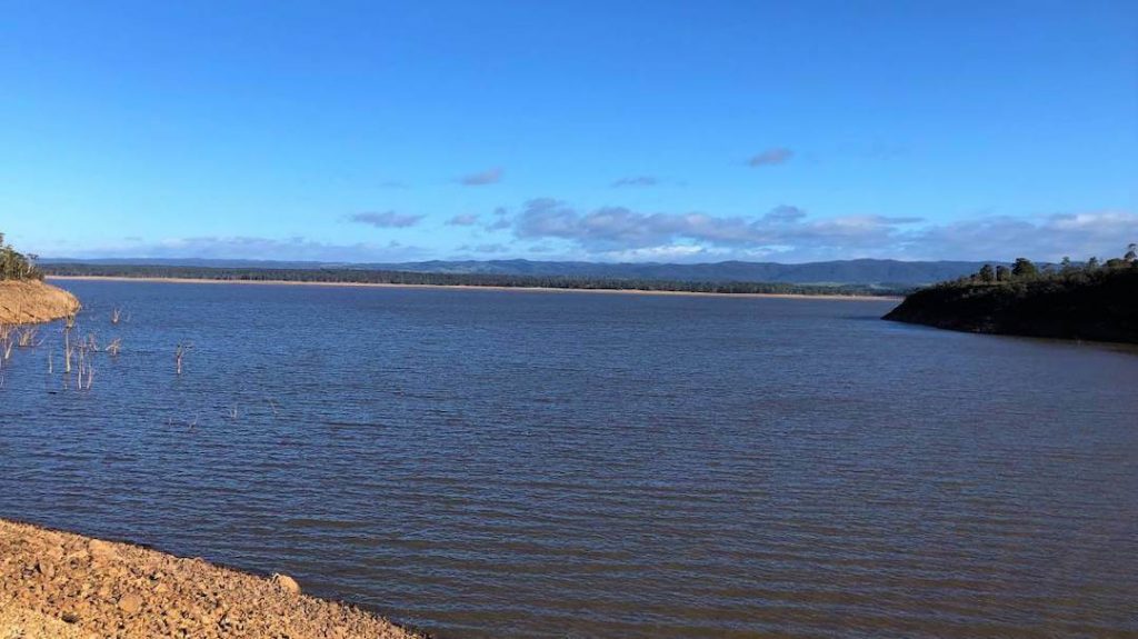 Lake Glenmaggie near Happy Days Accommodation in Tinamba near Maffra Gippsland Victoria